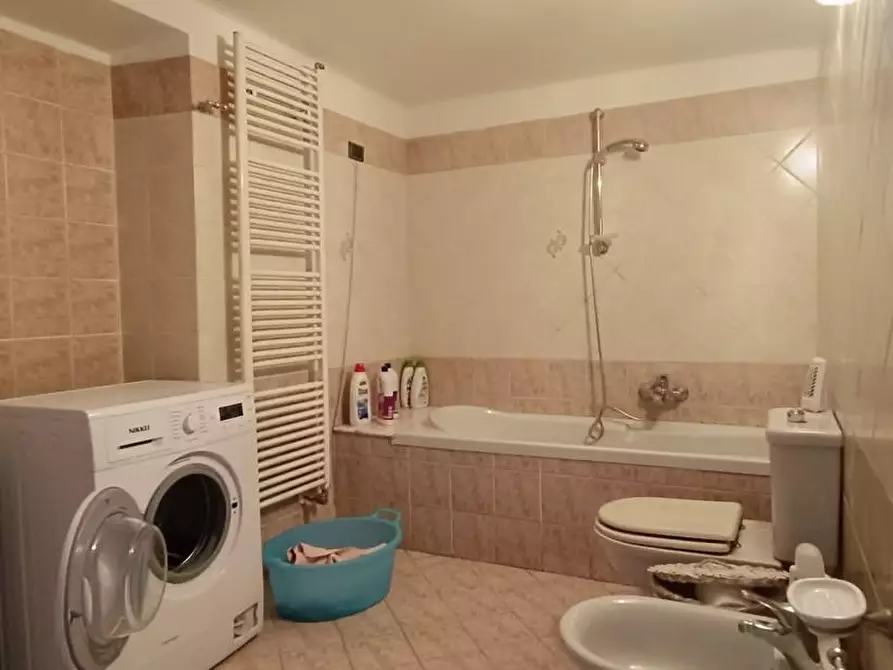 Immagine 32 di Casa indipendente in vendita  a Carrara