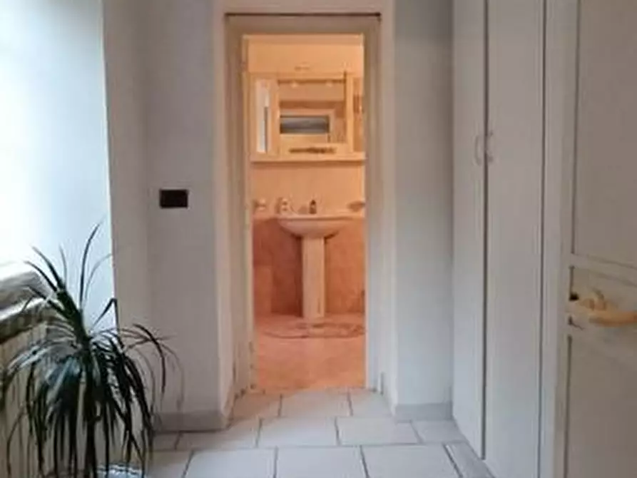 Immagine 33 di Casa indipendente in vendita  a Carrara