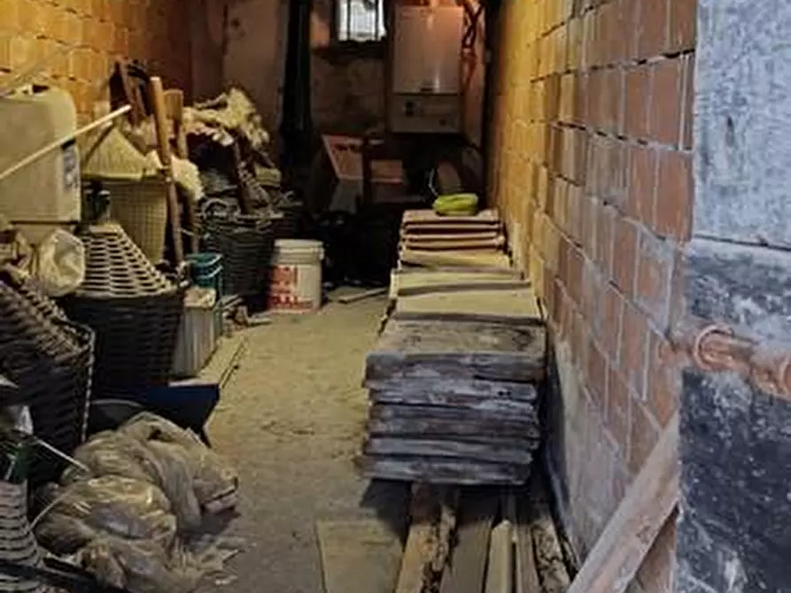 Immagine 41 di Casa indipendente in vendita  a Carrara