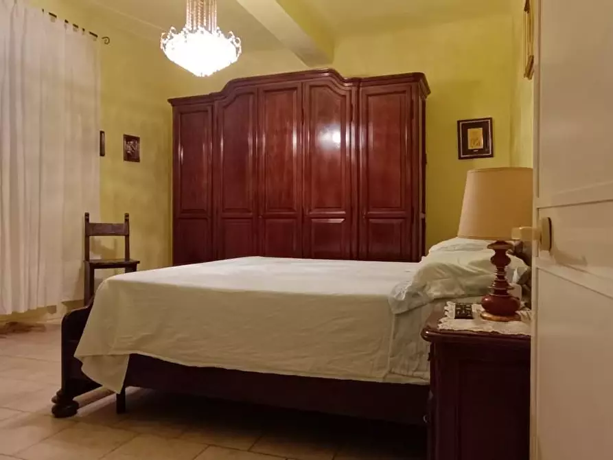 Immagine 11 di Casa indipendente in vendita  a Carrara