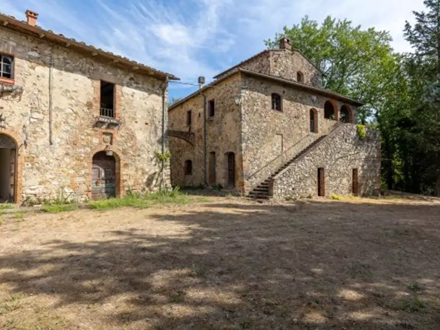 Immagine 1 di Casa colonica in vendita  a Castelnuovo Berardenga