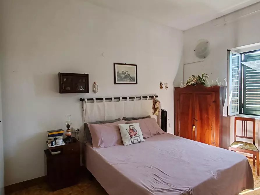 Immagine 22 di Appartamento in vendita  a Massa