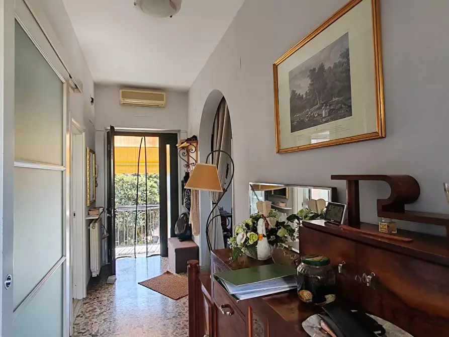 Immagine 23 di Appartamento in vendita  a Massa