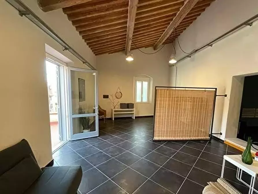 Immagine 2 di Laboratorio in affitto  a Calci