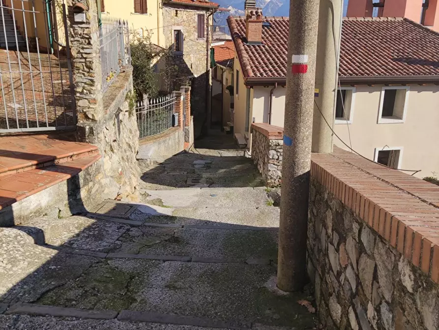 Immagine 10 di Appartamento in vendita  a Carrara