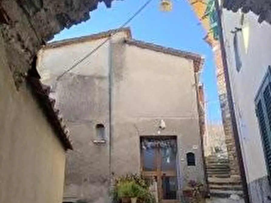 Immagine 7 di Appartamento in vendita  a Carrara