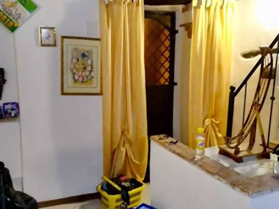 Immagine 2 di Appartamento in vendita  a Carrara