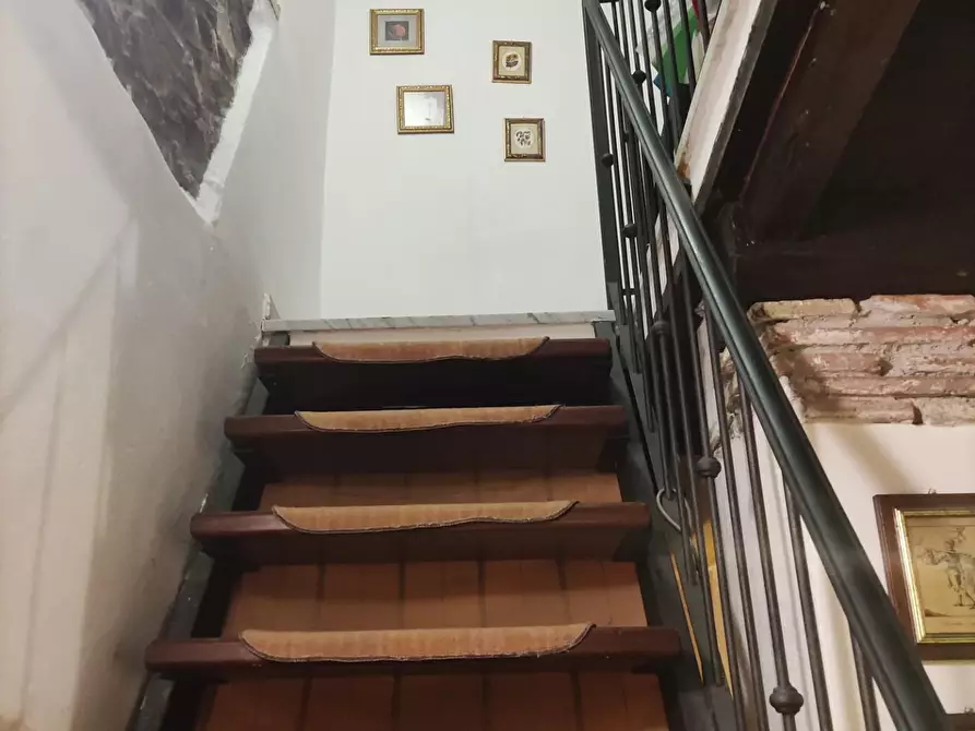 Immagine 17 di Appartamento in vendita  a Carrara