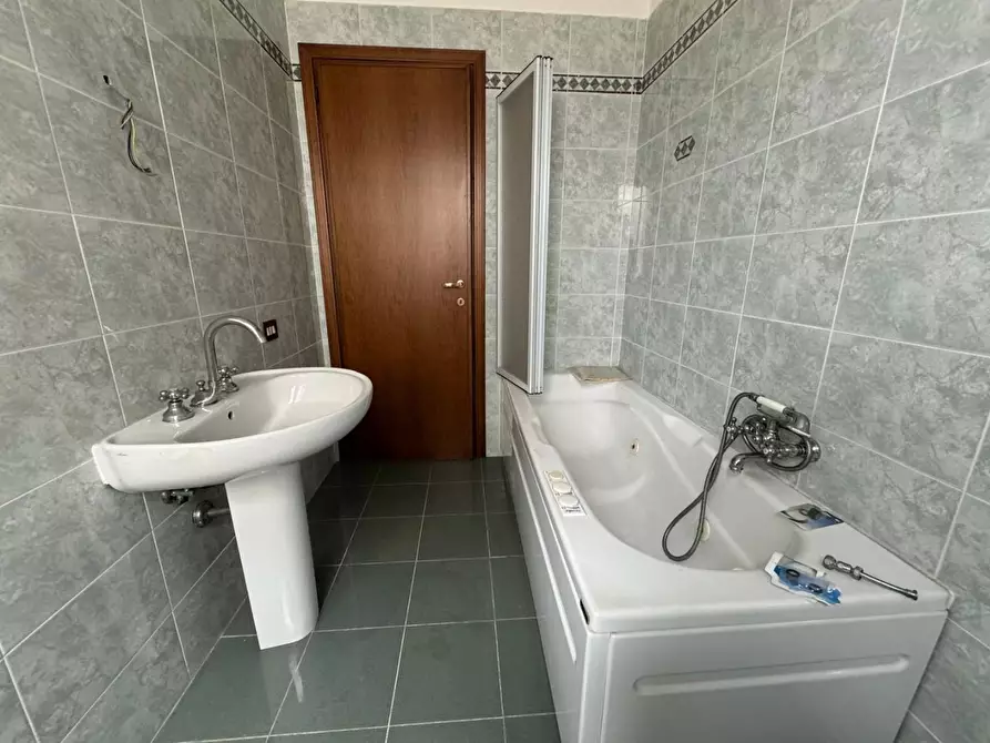 Immagine 10 di Appartamento in vendita  a Pontedera