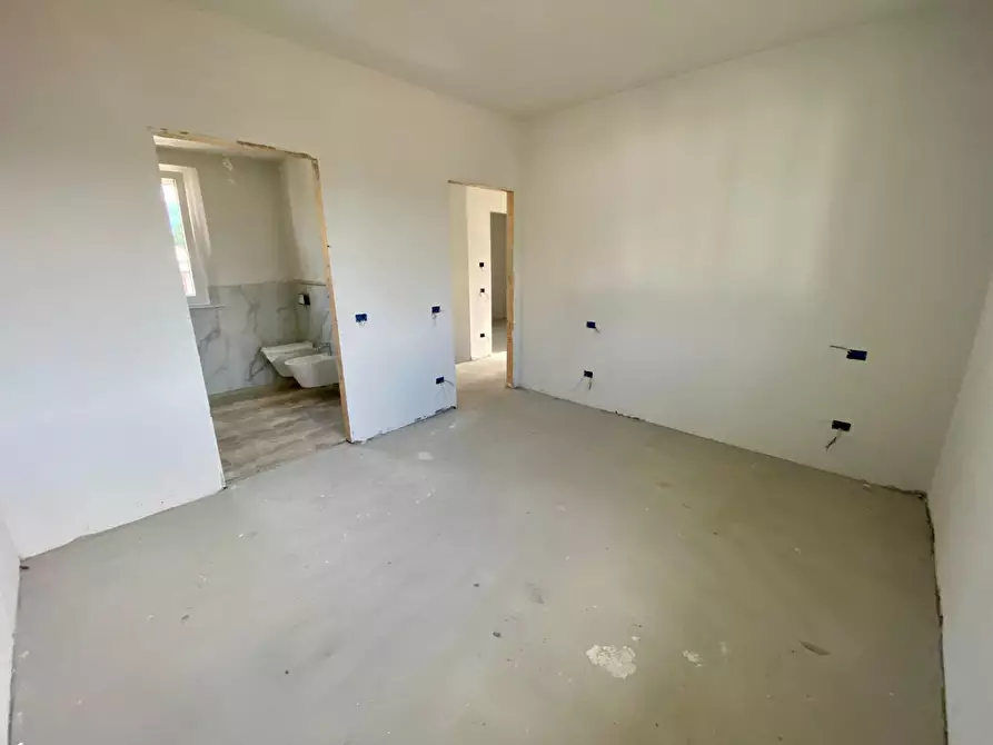 Immagine 19 di Villa in vendita  a Capannori