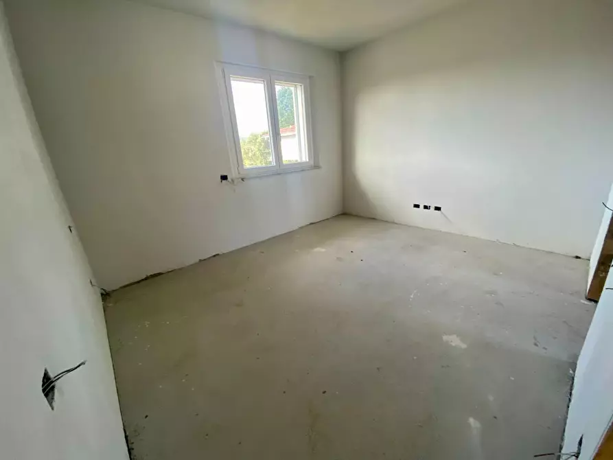 Immagine 26 di Villa in vendita  a Capannori