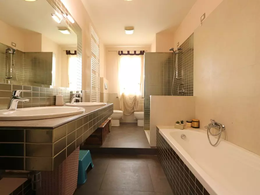 Immagine 17 di Villetta a schiera in vendita  a Buti