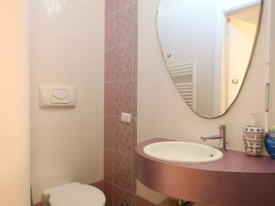 Immagine 25 di Villetta a schiera in vendita  a Buti