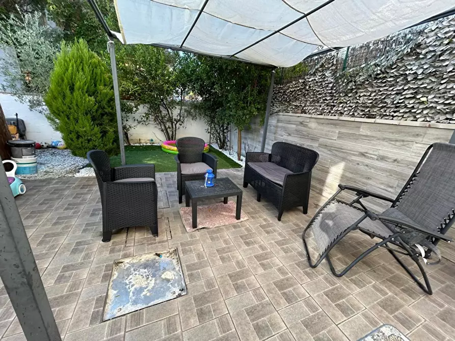 Immagine 19 di Terratetto in vendita  a Capraia E Limite