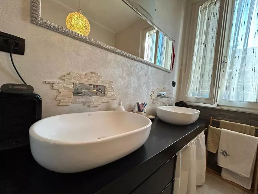 Immagine 33 di Terratetto in vendita  a Capraia E Limite