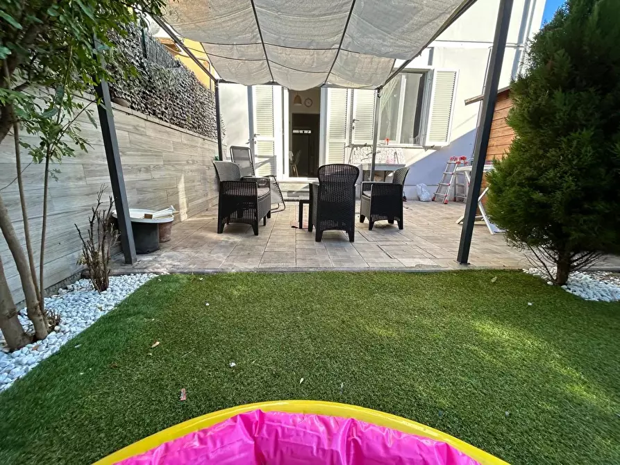 Immagine 4 di Terratetto in vendita  a Capraia E Limite