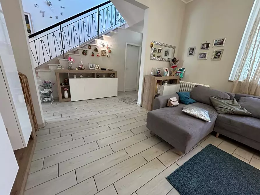 Immagine 2 di Terratetto in vendita  a Capraia E Limite