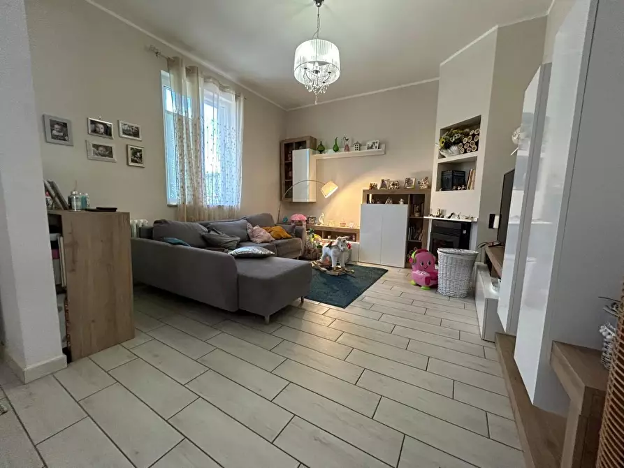 Immagine 22 di Terratetto in vendita  a Capraia E Limite