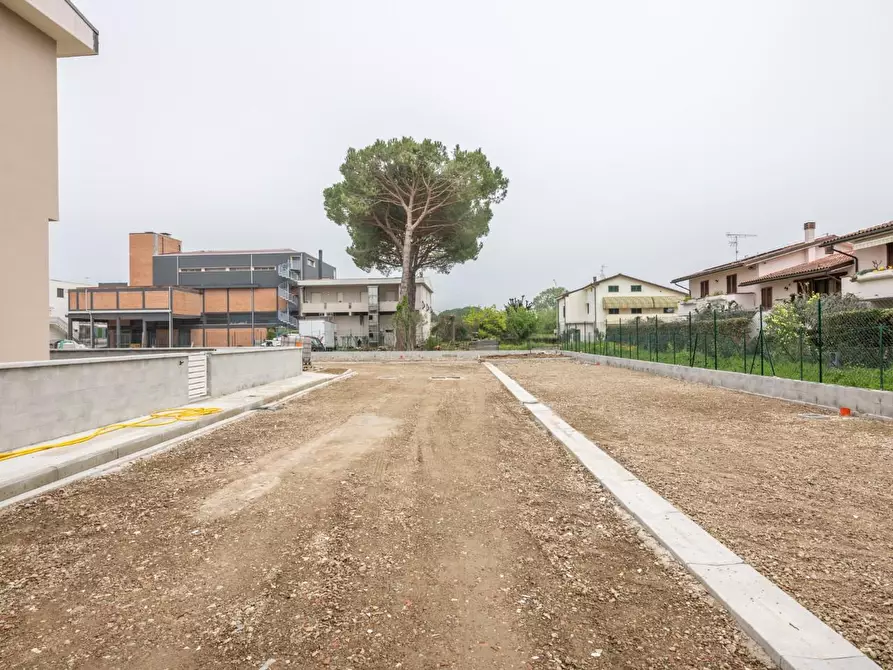 Immagine 4 di Casa bifamiliare in vendita  a Cascina