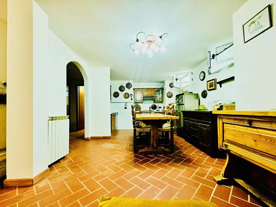 Immagine 36 di Casa indipendente in vendita  a Massa