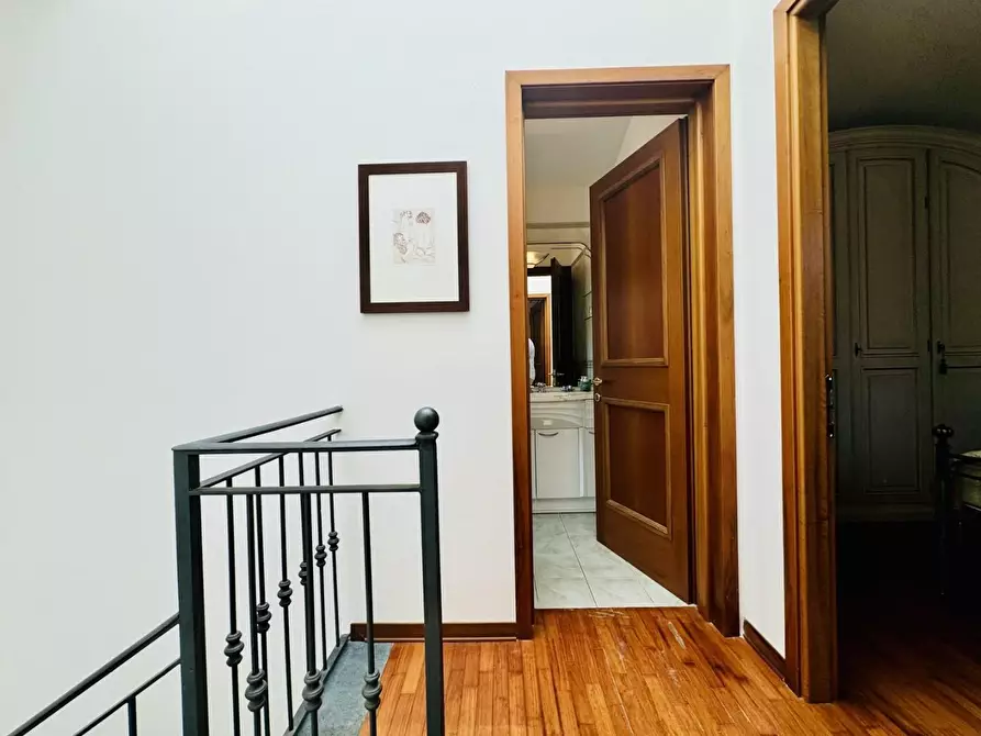 Immagine 20 di Casa indipendente in vendita  a Massa