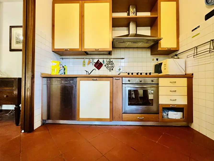 Immagine 6 di Casa indipendente in vendita  a Massa