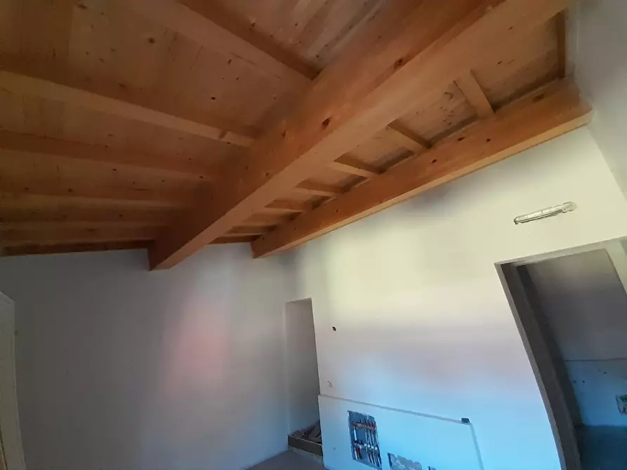 Immagine 13 di Appartamento in vendita  a Pisa