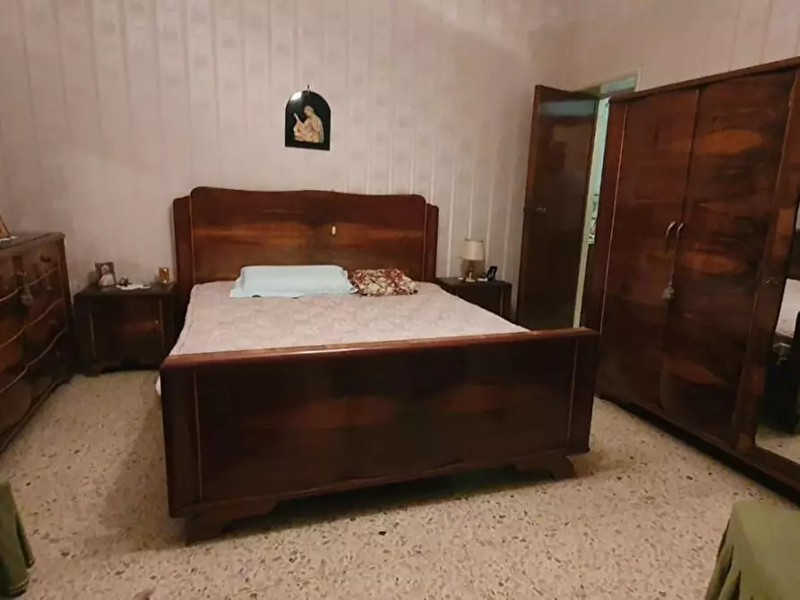 Immagine 13 di Casa indipendente in vendita  a Lucca