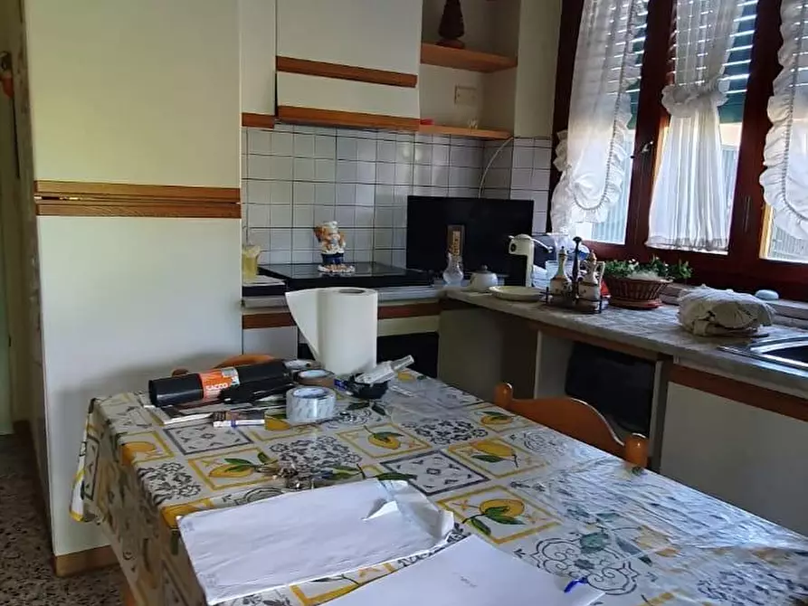 Immagine 7 di Casa indipendente in vendita  a Lucca