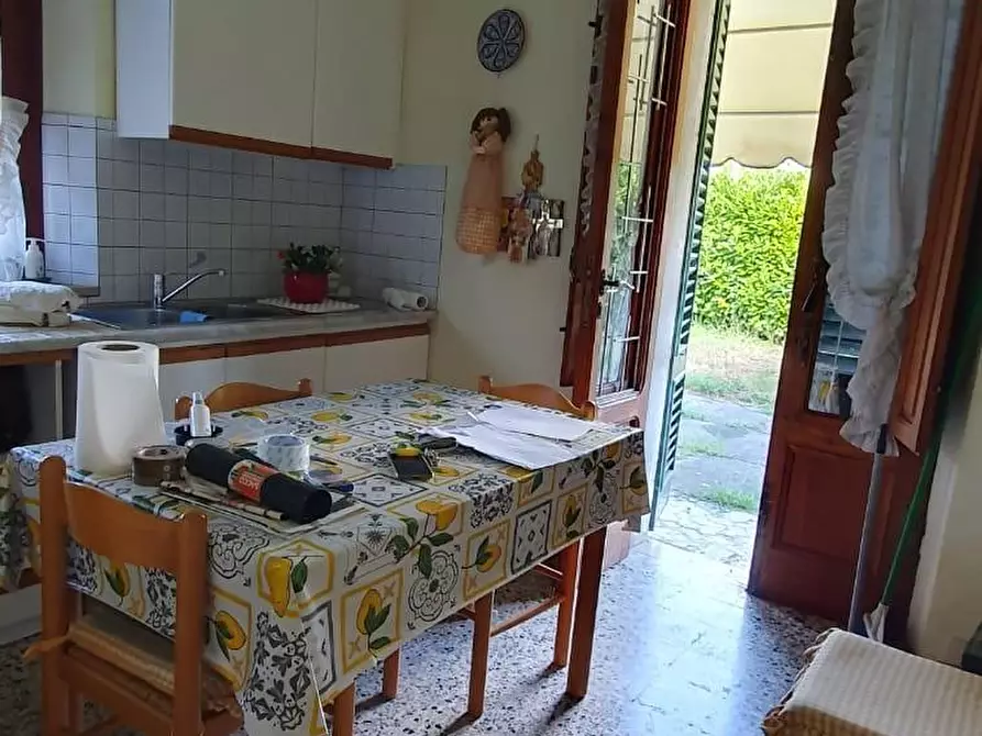 Immagine 32 di Casa indipendente in vendita  a Lucca