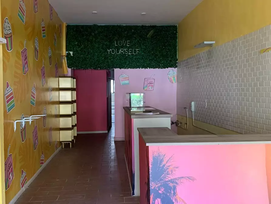 Immagine 4 di Locale commerciale in affitto  a Pisa