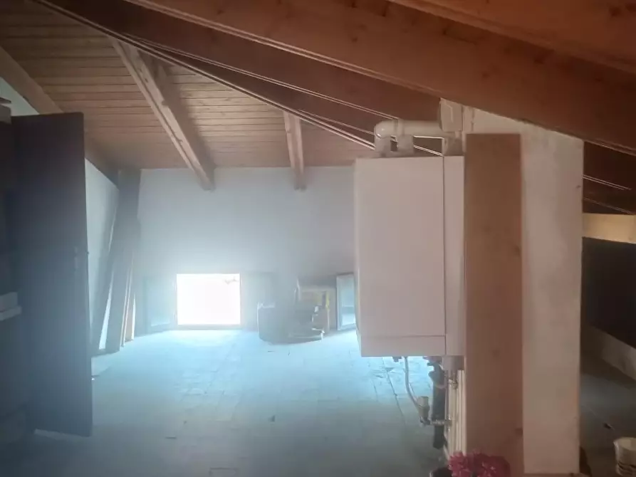 Immagine 33 di Palazzo in vendita  a Barga