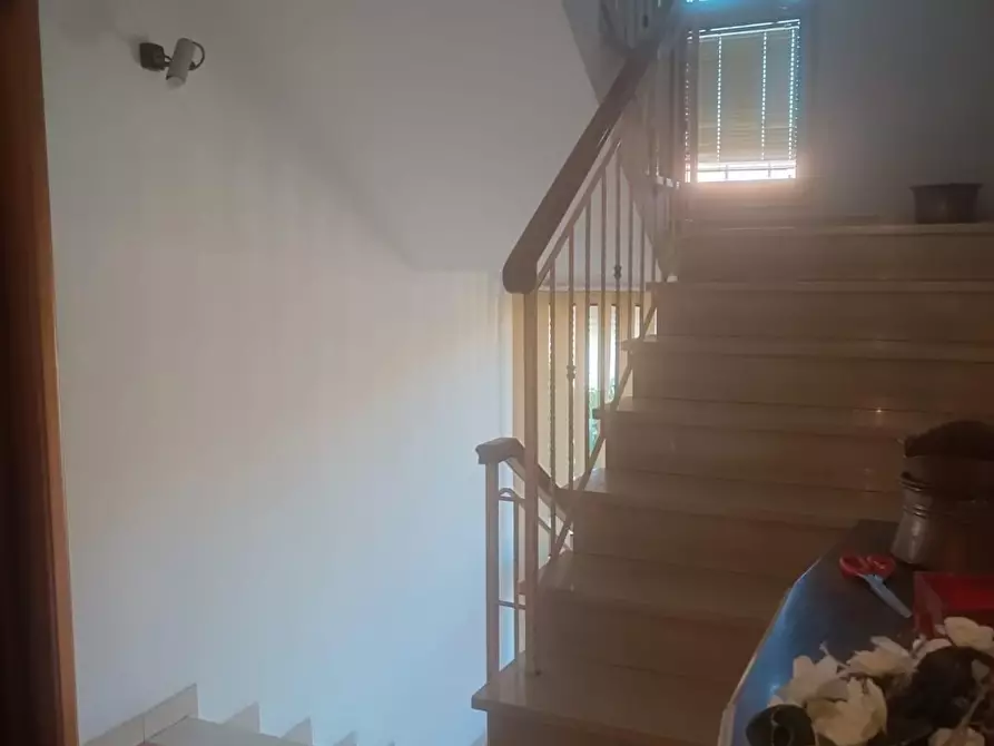 Immagine 25 di Palazzo in vendita  a Barga