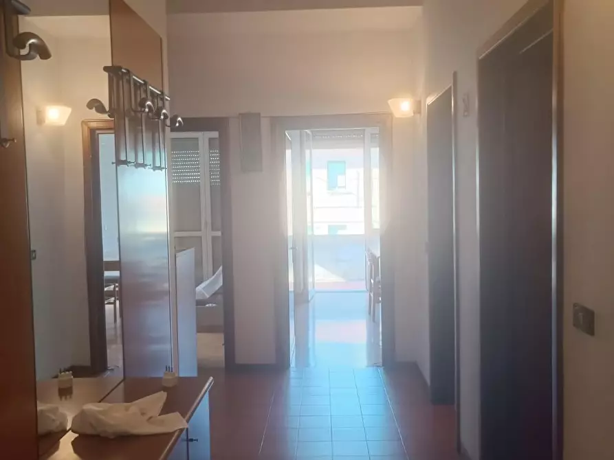 Immagine 12 di Palazzo in vendita  a Barga