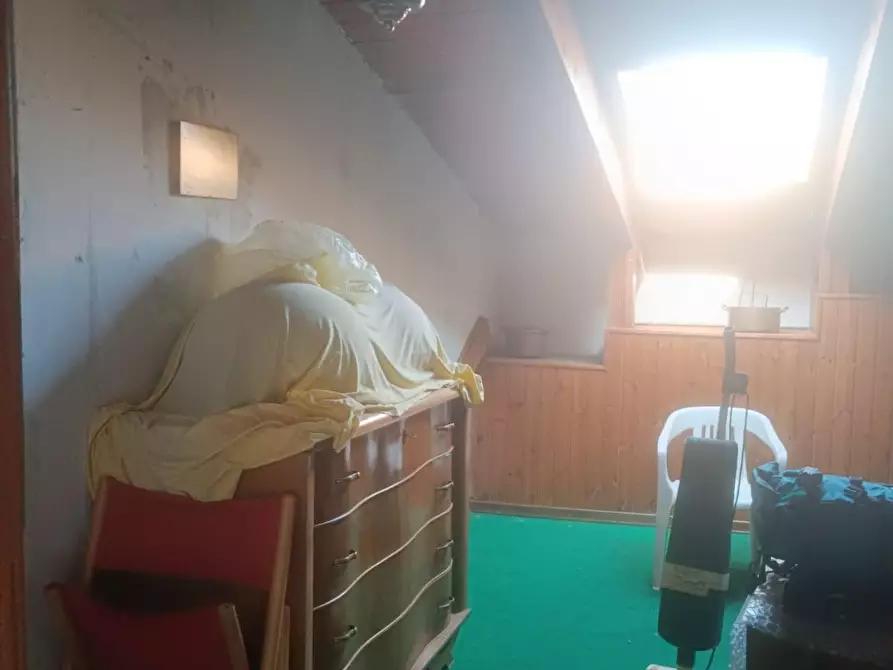 Immagine 32 di Palazzo in vendita  a Barga