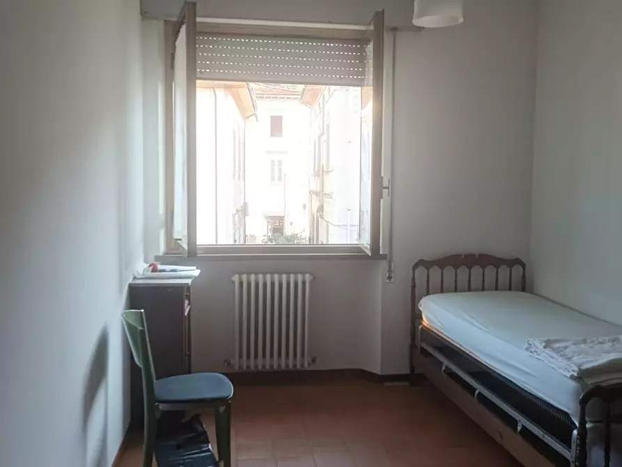 Immagine 21 di Palazzo in vendita  a Barga