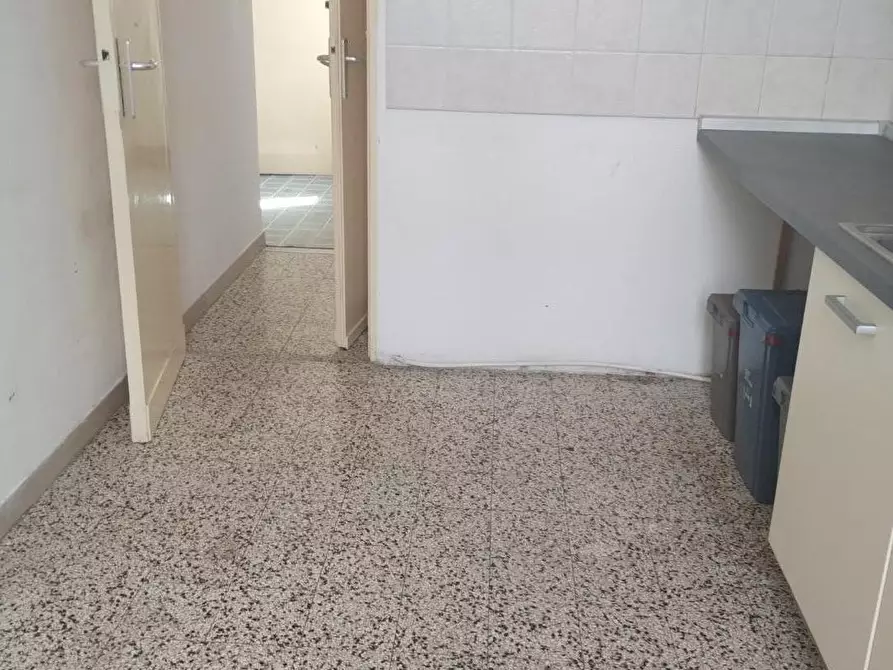 Immagine 5 di Appartamento in vendita  a Cascina