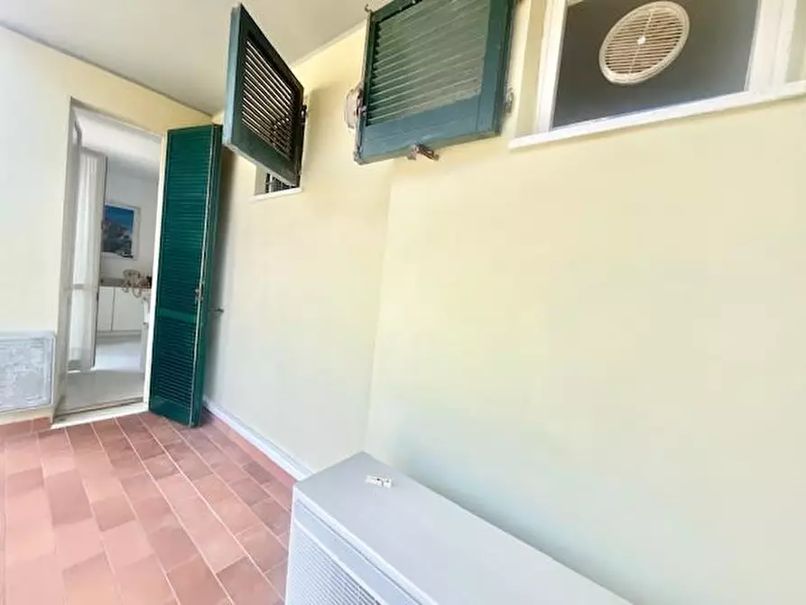 Immagine 7 di Appartamento in vendita  a Ameglia