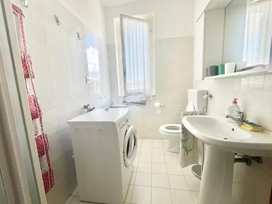 Immagine 5 di Appartamento in vendita  a Ameglia