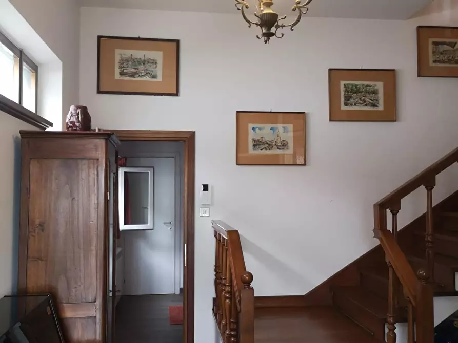 Immagine 7 di Casa semindipendente in vendita  a Viareggio