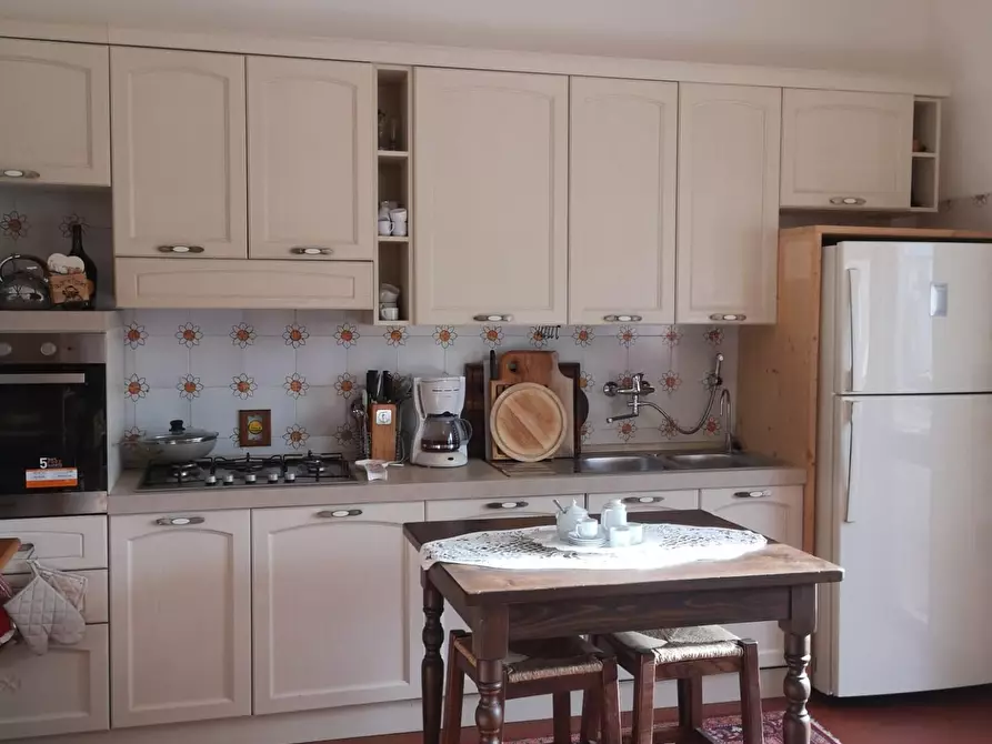 Immagine 4 di Casa semindipendente in vendita  a Viareggio