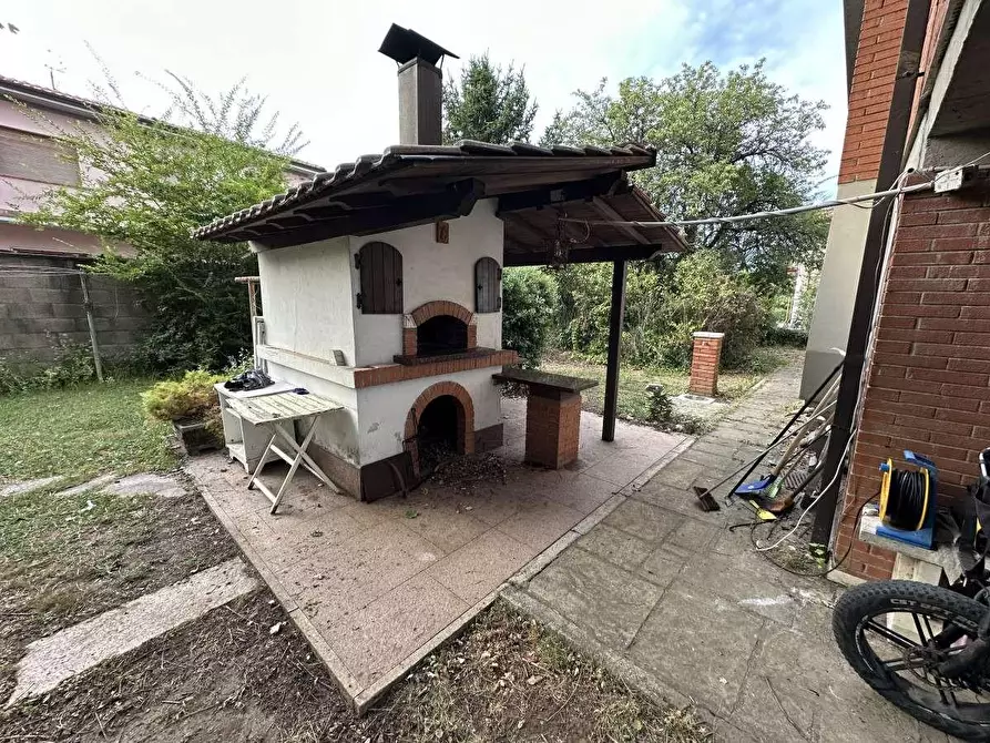 Immagine 12 di Casa indipendente in vendita  a Carrara