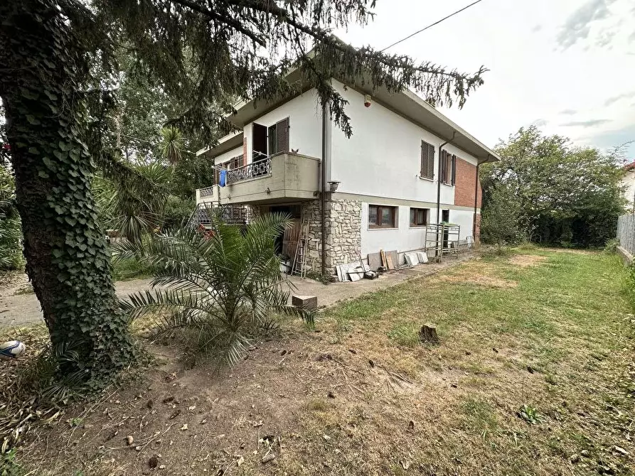 Immagine 7 di Casa indipendente in vendita  a Carrara