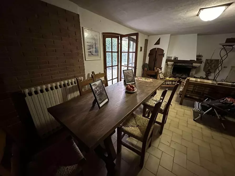 Immagine 25 di Casa indipendente in vendita  a Carrara