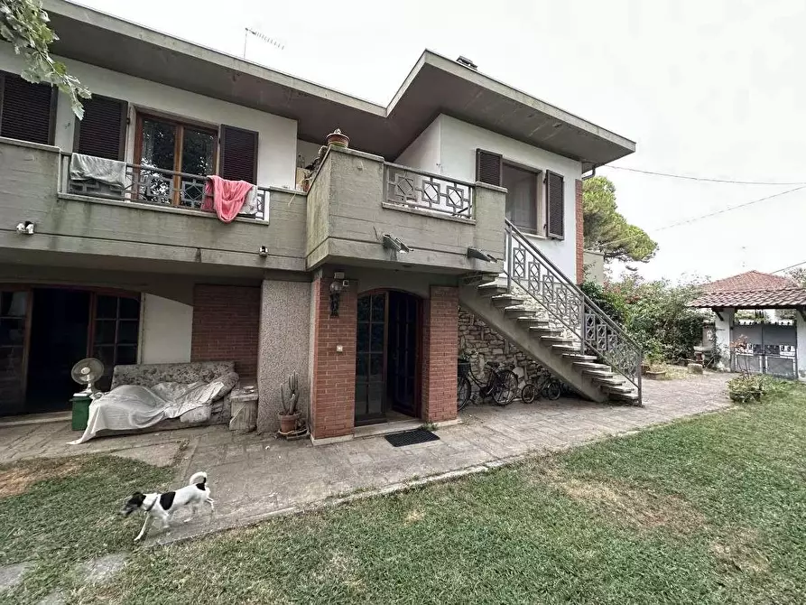 Immagine 19 di Casa indipendente in vendita  a Carrara