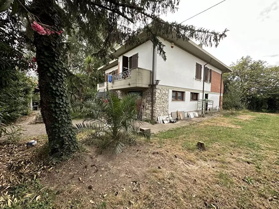 Immagine 6 di Casa indipendente in vendita  a Carrara