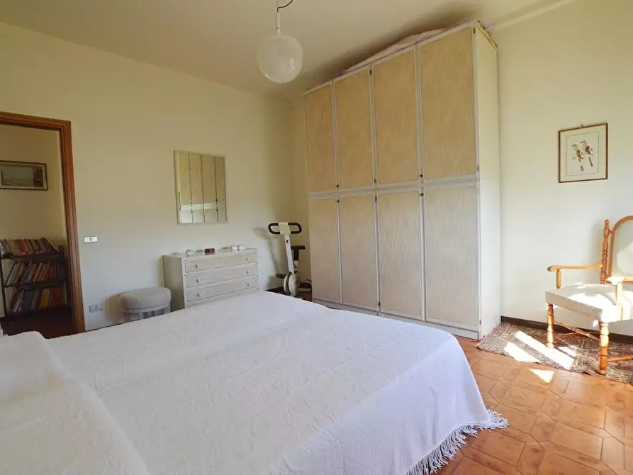 Immagine 20 di Appartamento in vendita  a Lucca