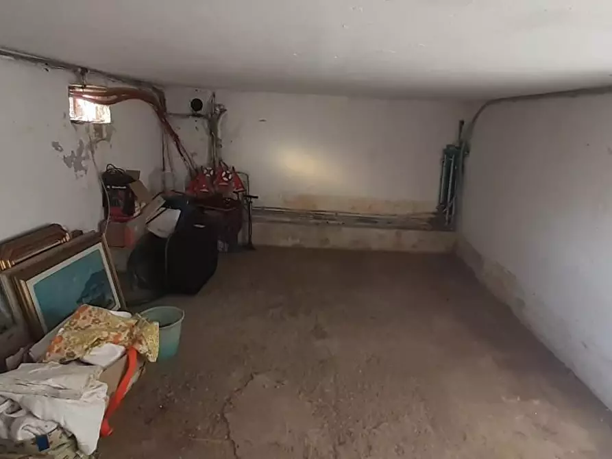 Immagine 8 di Porzione di casa in vendita  a Carrara