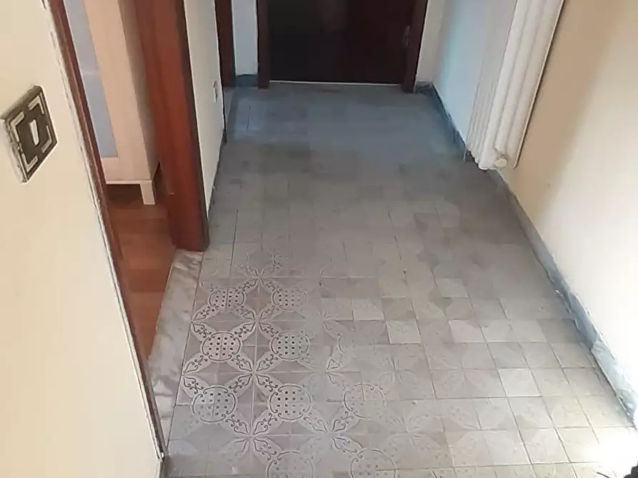 Immagine 4 di Porzione di casa in vendita  a Carrara