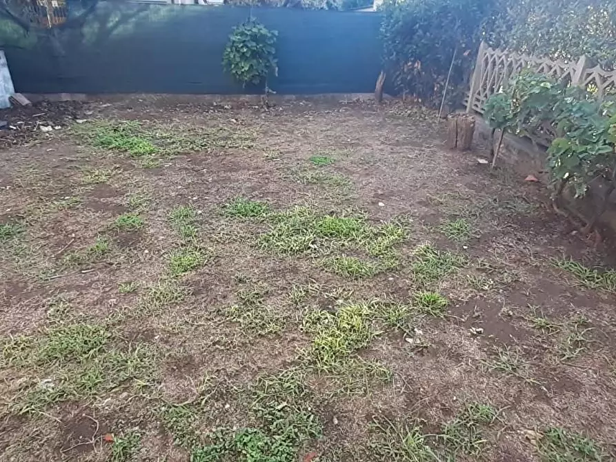 Immagine 2 di Porzione di casa in vendita  a Carrara